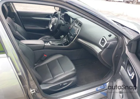 2018 Nissan Maxima 3.5 Sv z USA, uszkodzony, nr VIN 1N4AA6AP9JC397763